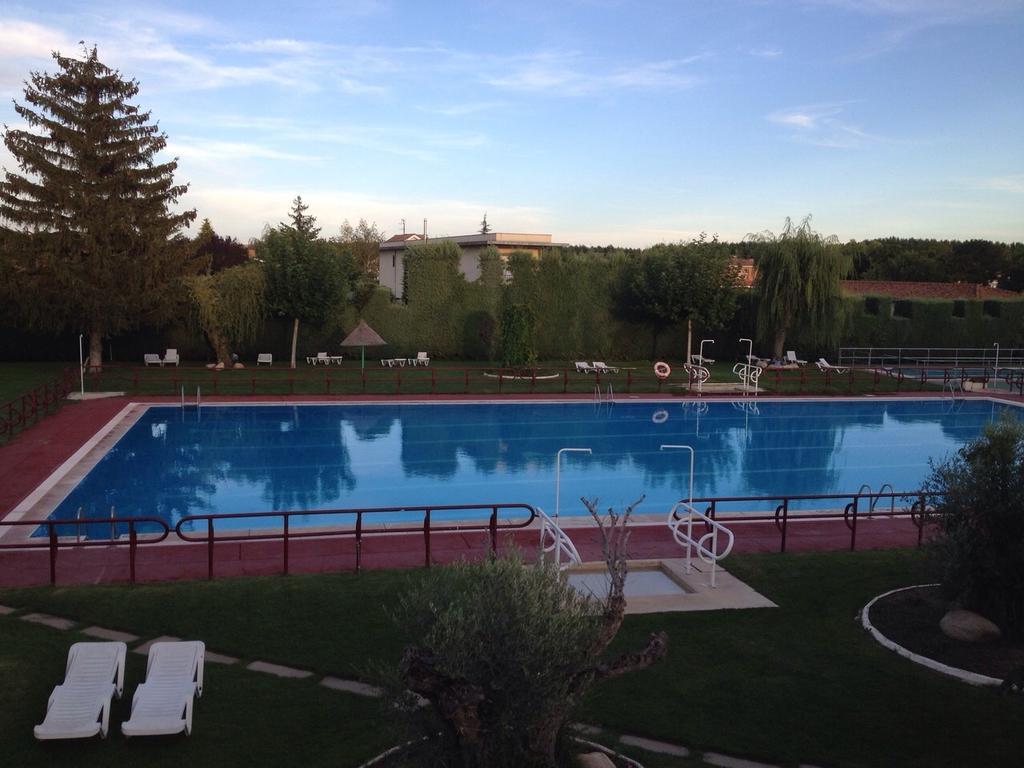 Hotel Valjunco Valencia de Don Juan Zewnętrze zdjęcie